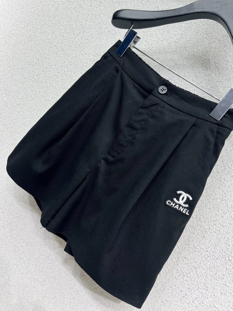 Chanel Short Suits RelaxedFit 109729