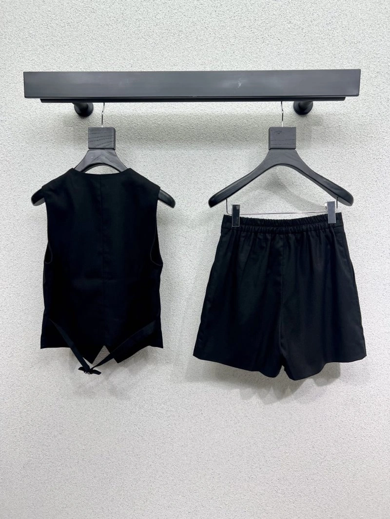 Chanel Short Suits RelaxedFit 109729