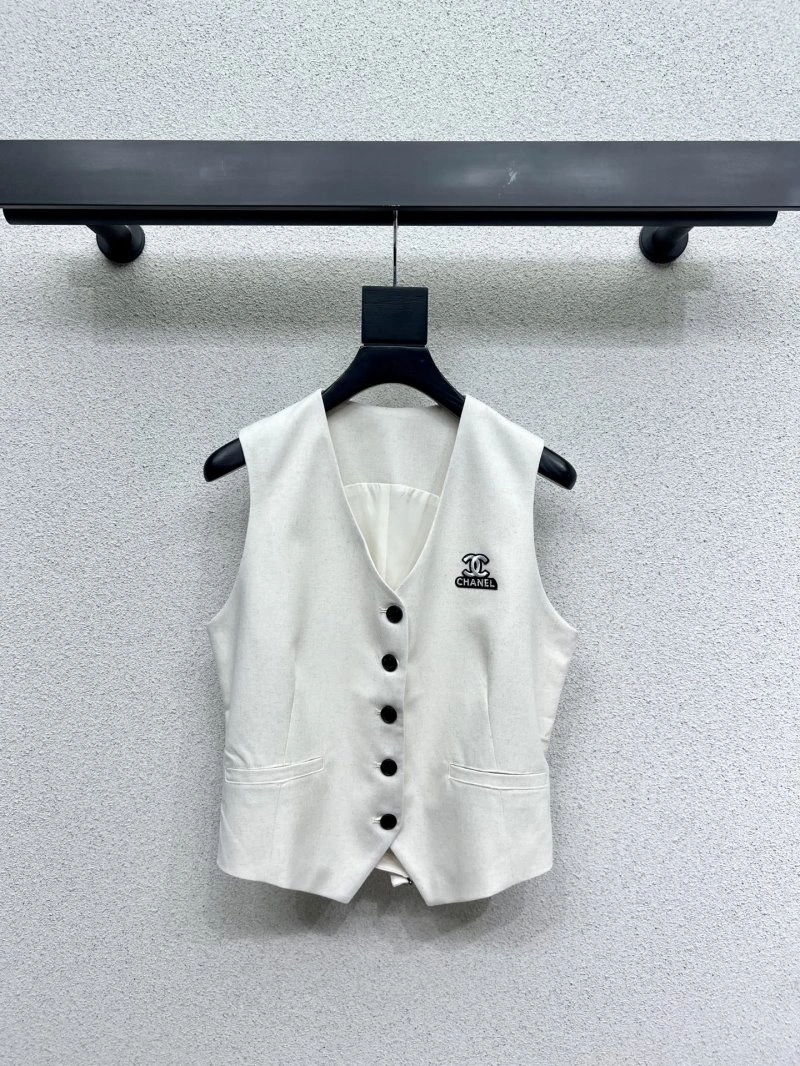 Chanel Short Suits Premium 109728