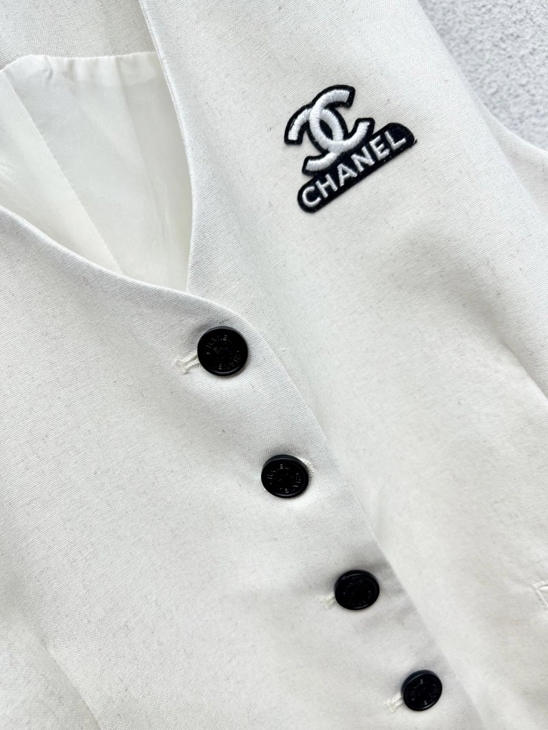 Chanel Short Suits Premium 109728