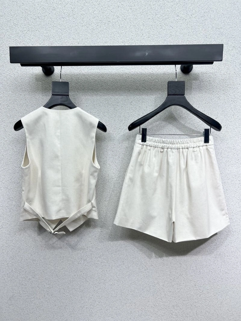Chanel Short Suits Premium 109728