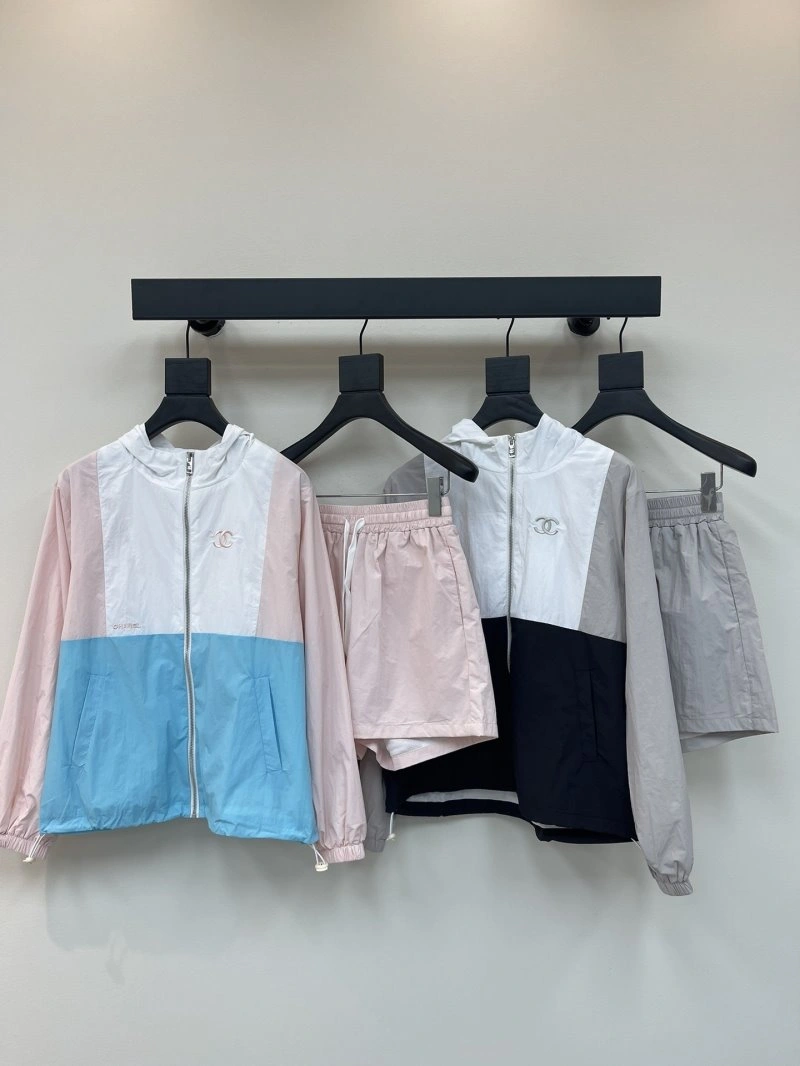 Vibrant Chanel Short Suits 109725
