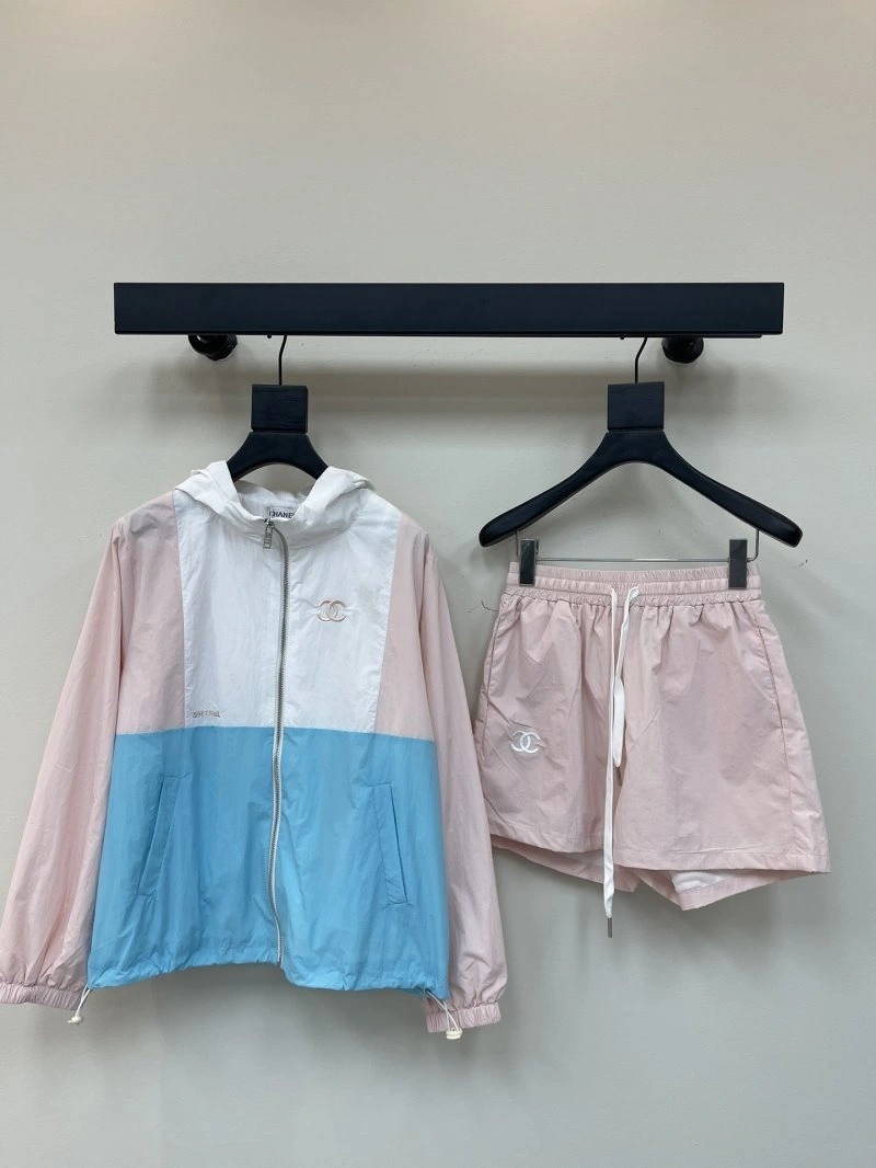 Vibrant Chanel Short Suits 109725
