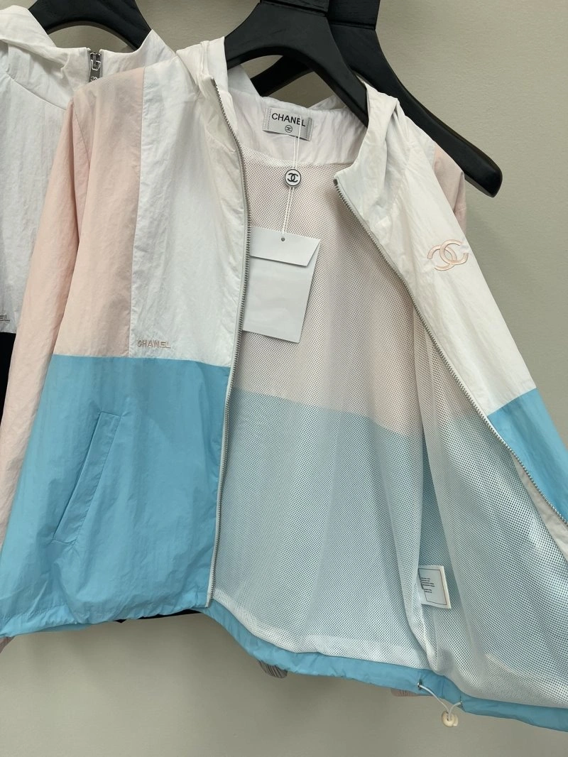 Vibrant Chanel Short Suits 109725