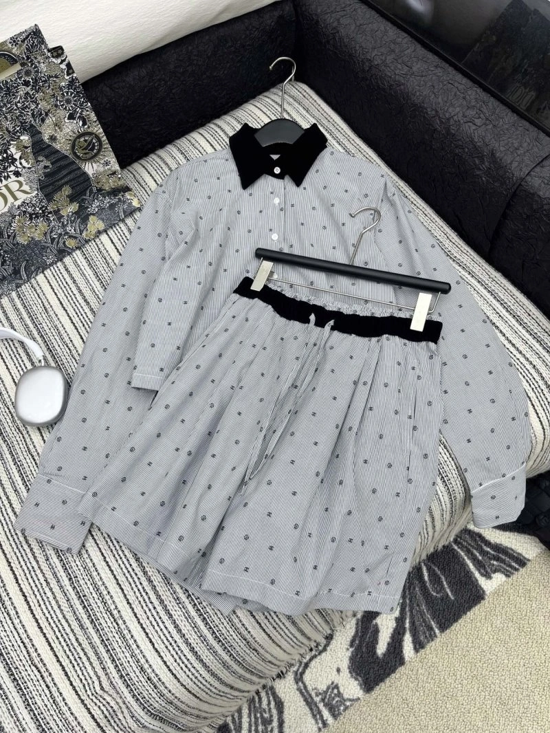 Chanel Short Suits SportInspired 109723