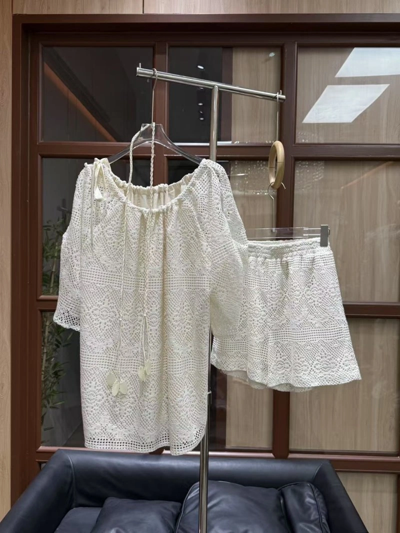 Chanel Short Suits Neat 109441