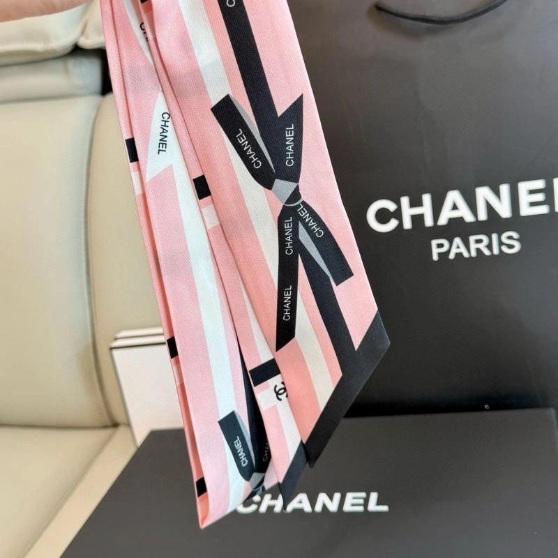 Supportive Chanel Silk 272428