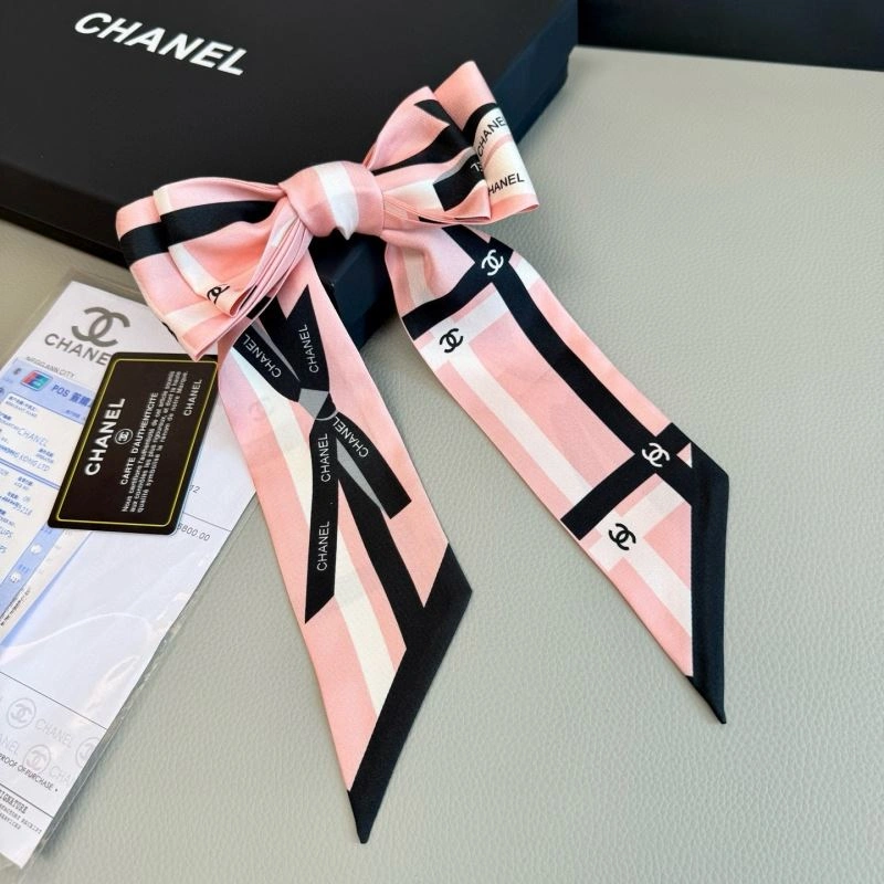 Supportive Chanel Silk 272428