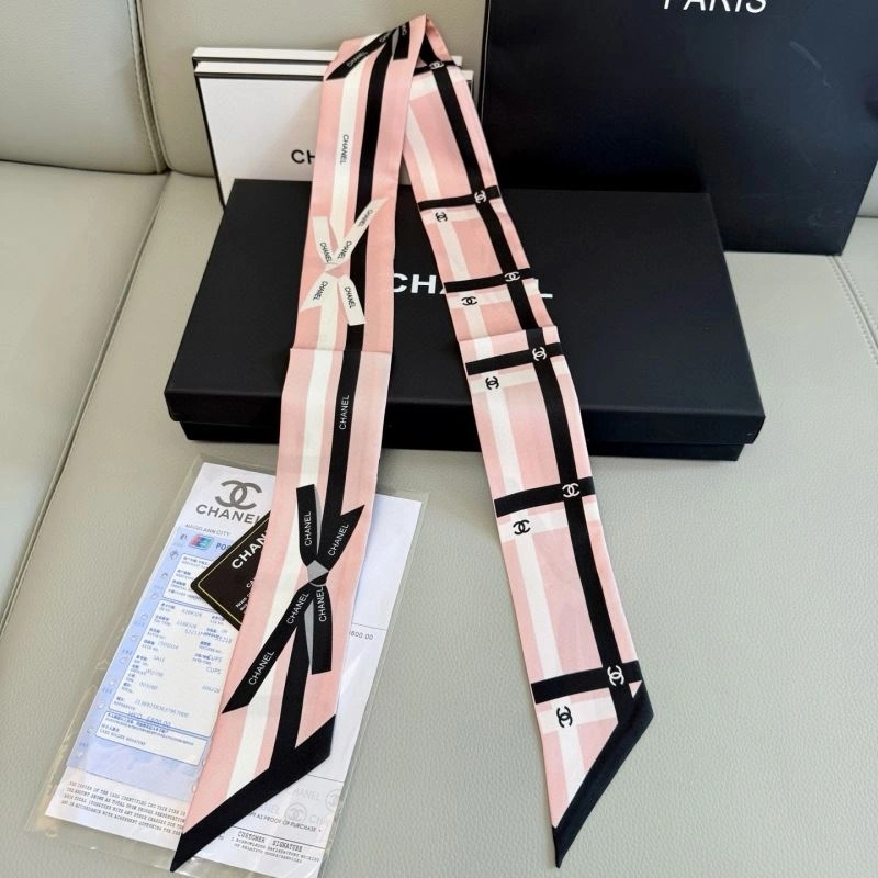 Supportive Chanel Silk 272428