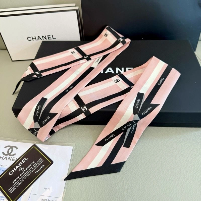 Supportive Chanel Silk 272428