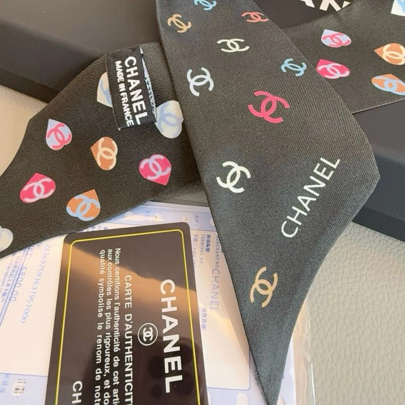 UrbanChic Chanel Silk 272435