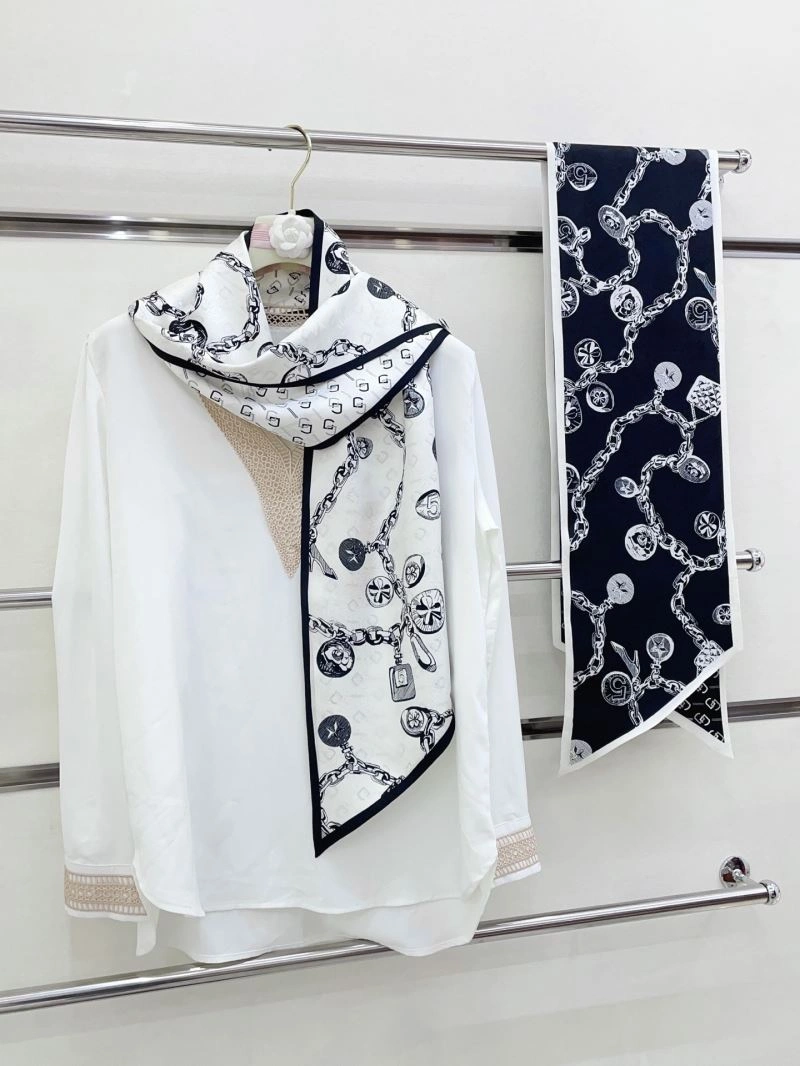 Original Chanel Silk 272417
