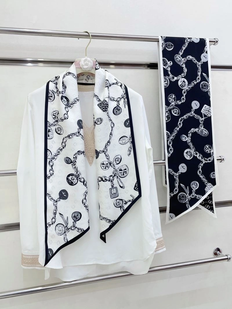 Original Chanel Silk 272417