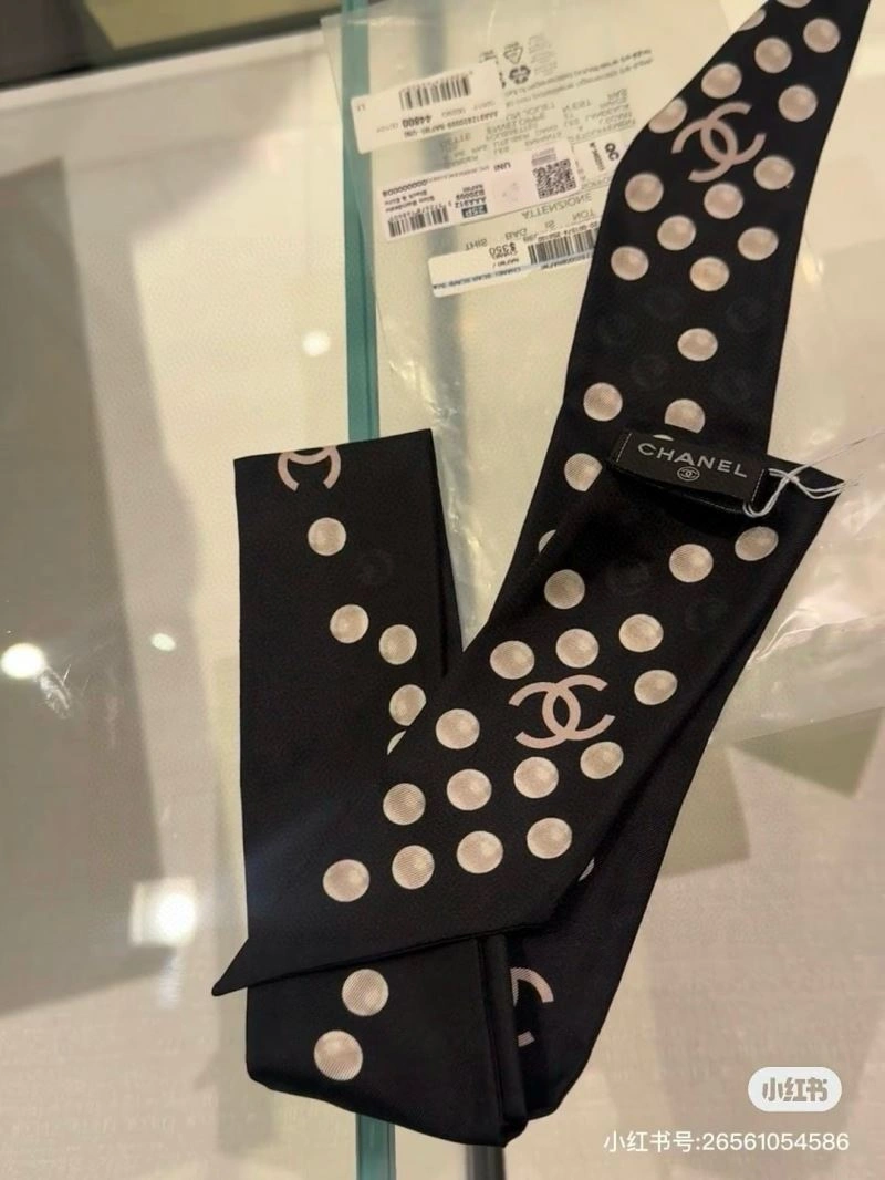 Chanel Silk Effortless 272387