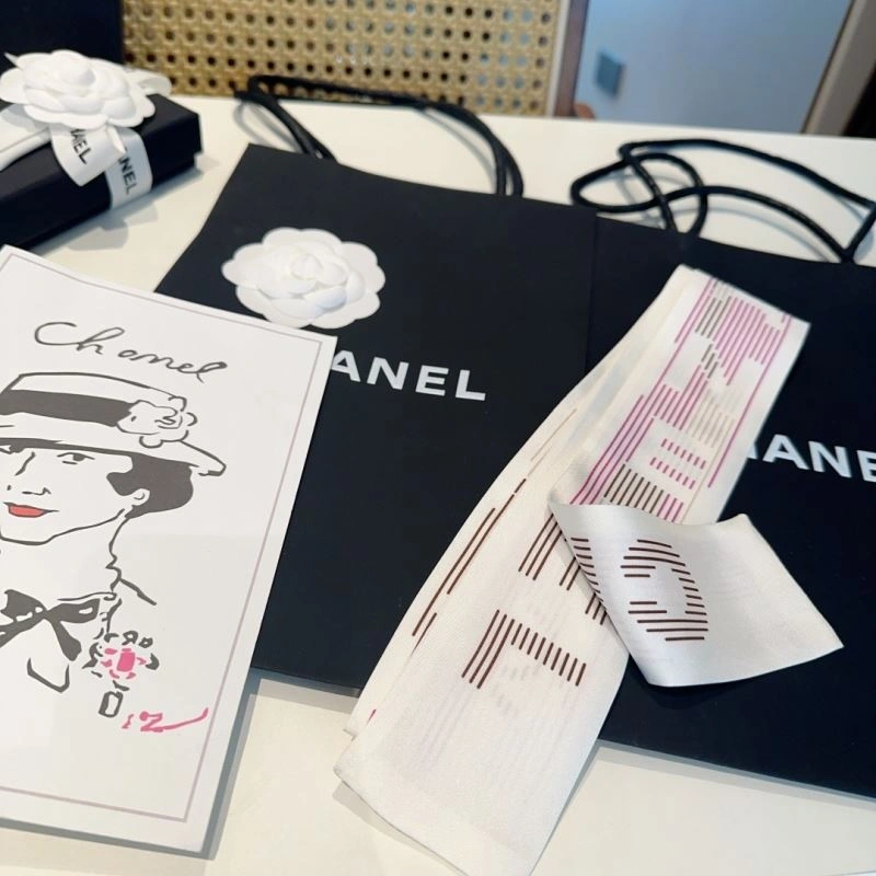 Chanel Silk HighQuality 272376