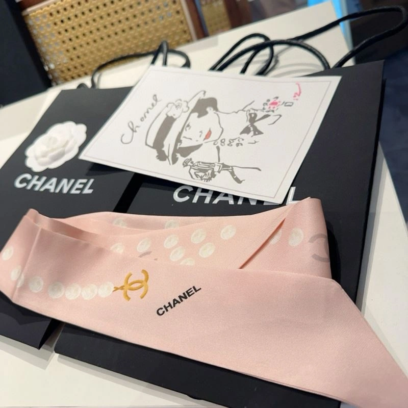 Chanel Silk SunProtective 273050