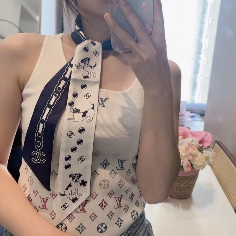 Chanel Silk TopPick 273031