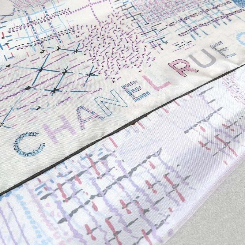 Fashionable Chanel Silk 273037