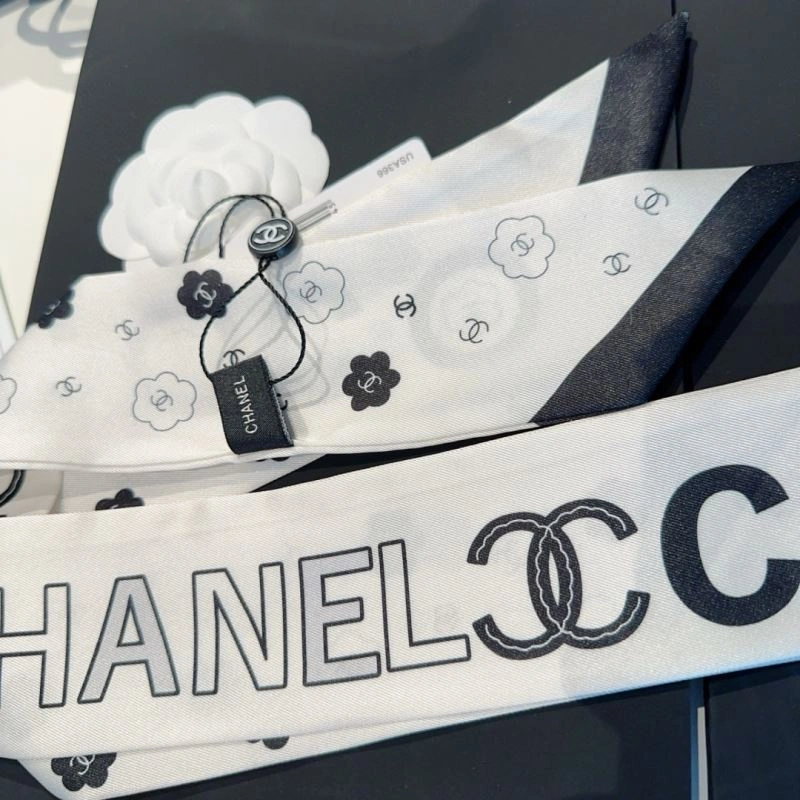 Refined Chanel Silk 272991
