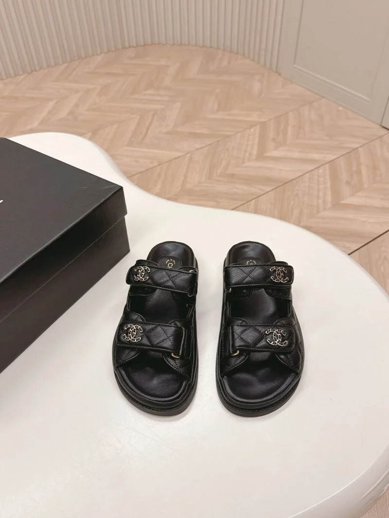 Chanel Slippers Unisex 19849