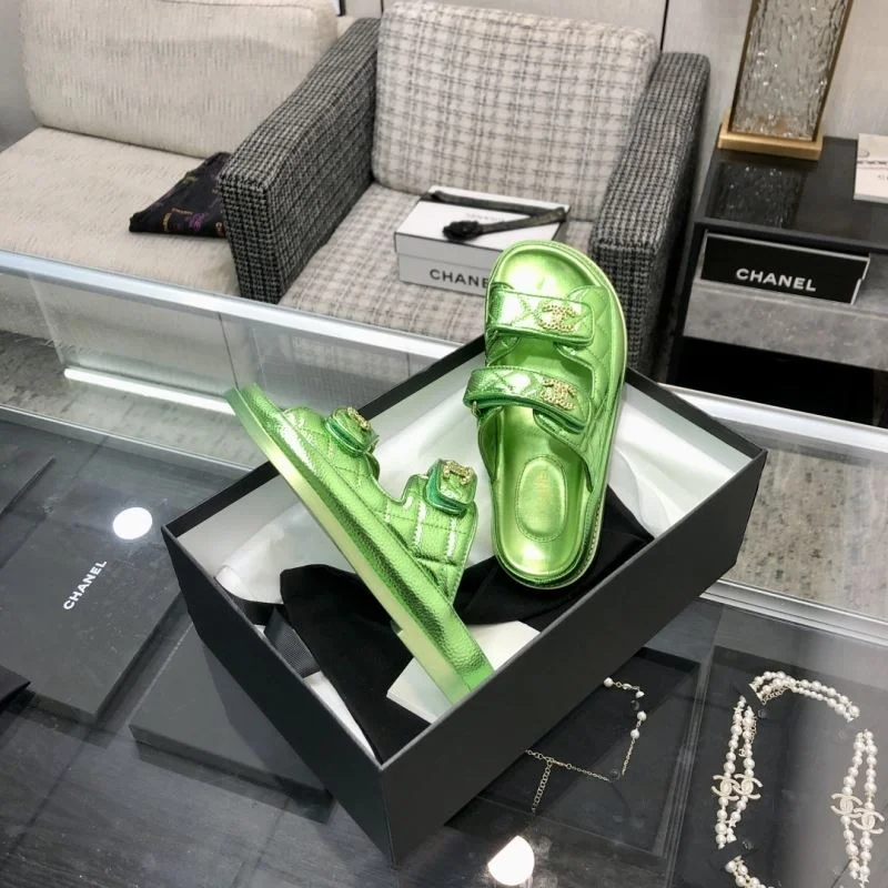 Chic Chanel Slippers 19836