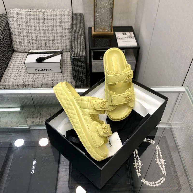 Neat Chanel Slippers 19829