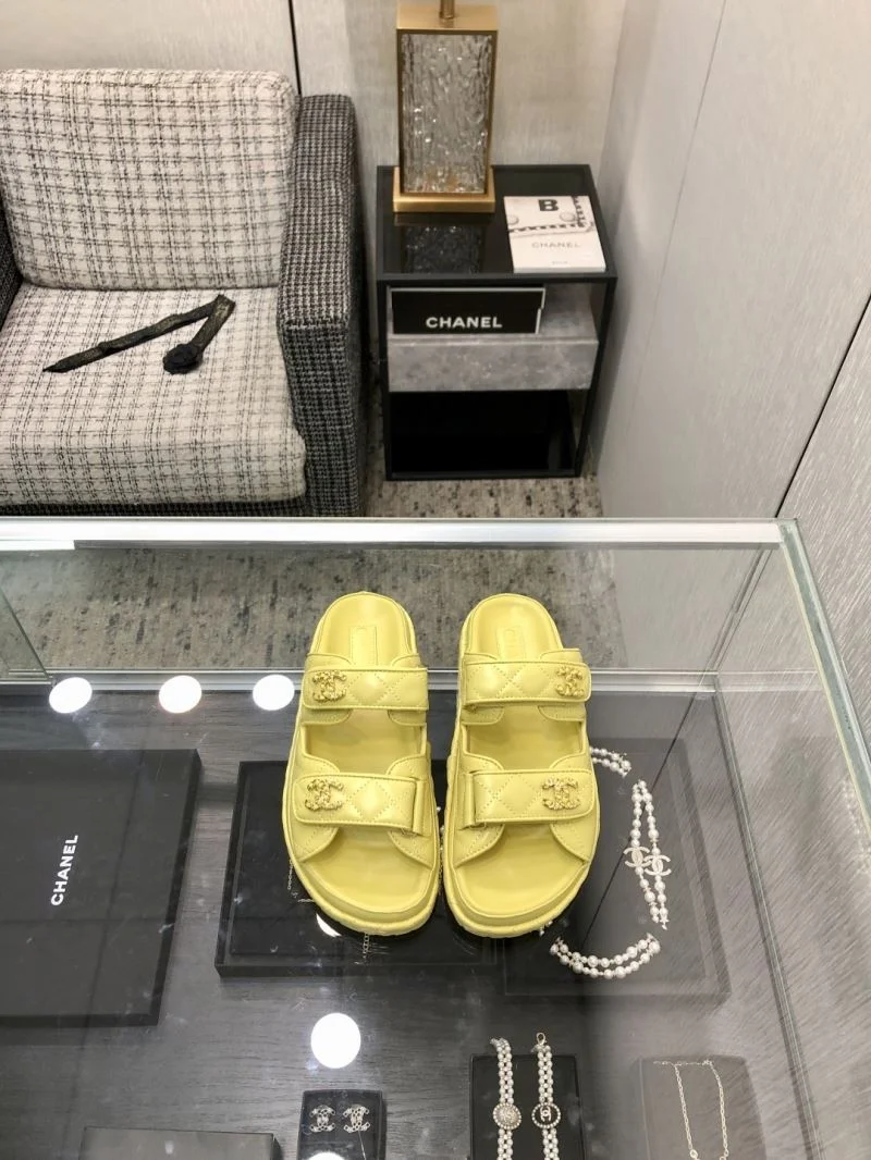 Neat Chanel Slippers 19829