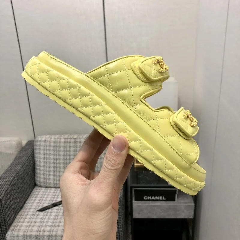 Neat Chanel Slippers 19829