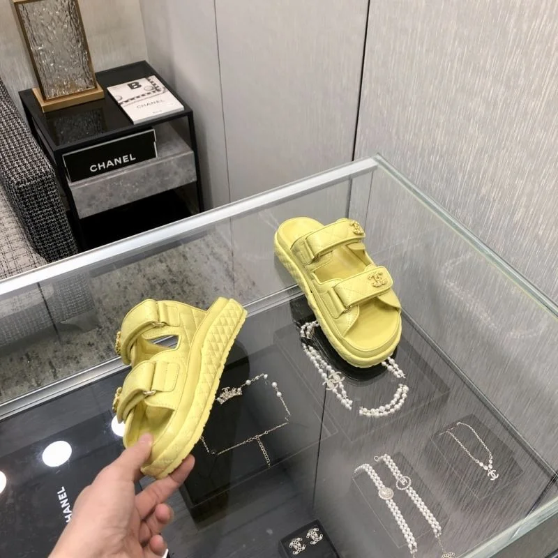 Neat Chanel Slippers 19829