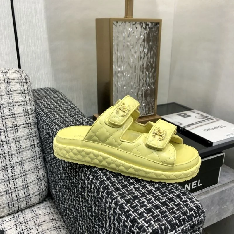 Neat Chanel Slippers 19829