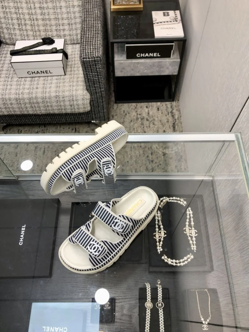 Cozy Chanel Slippers 19811