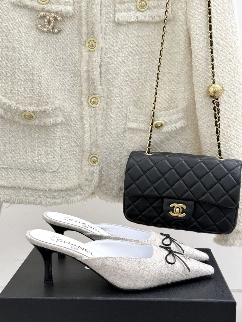 Chanel Slippers Unisex 19802