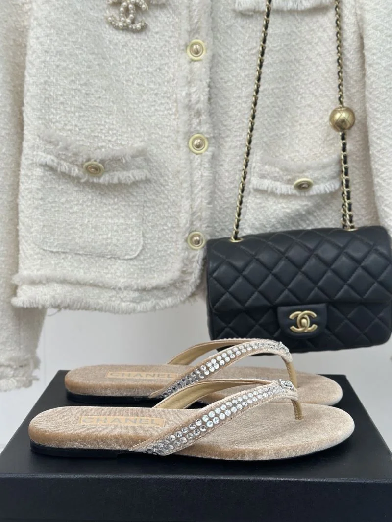 Chanel Slippers Bright 19794