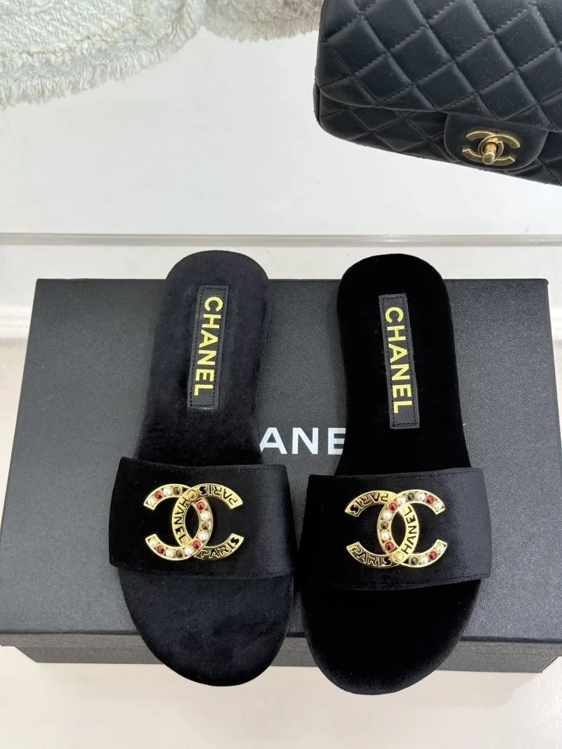 Effortless Chanel Slippers 19913