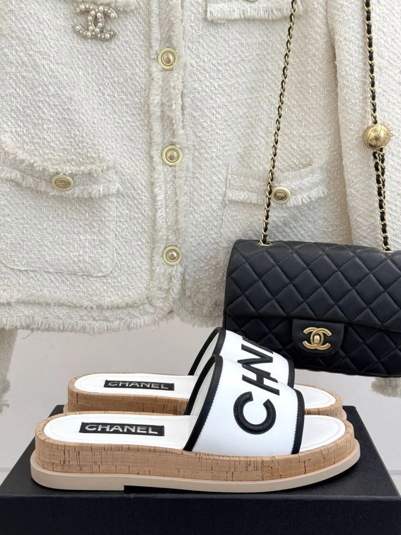 Attractive Chanel Slippers 19787