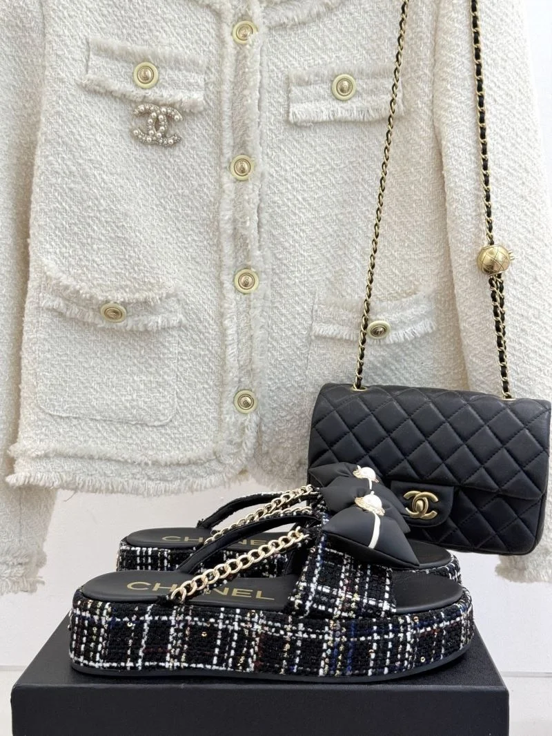 Durable Chanel Slippers 19747