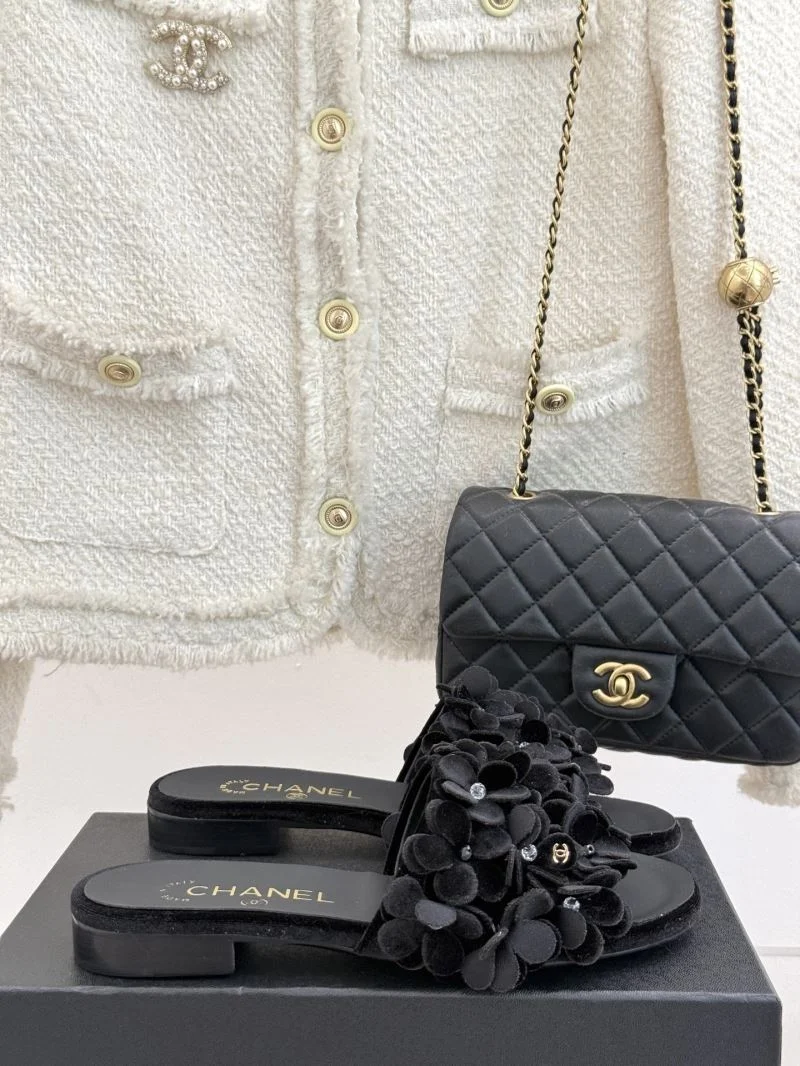 Functional Chanel Slippers 19731
