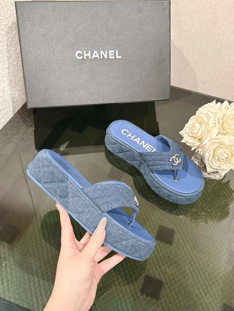 Chanel Slippers Sleek 19625