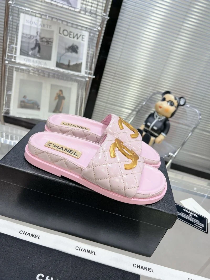 Chic Chanel Slippers 19615