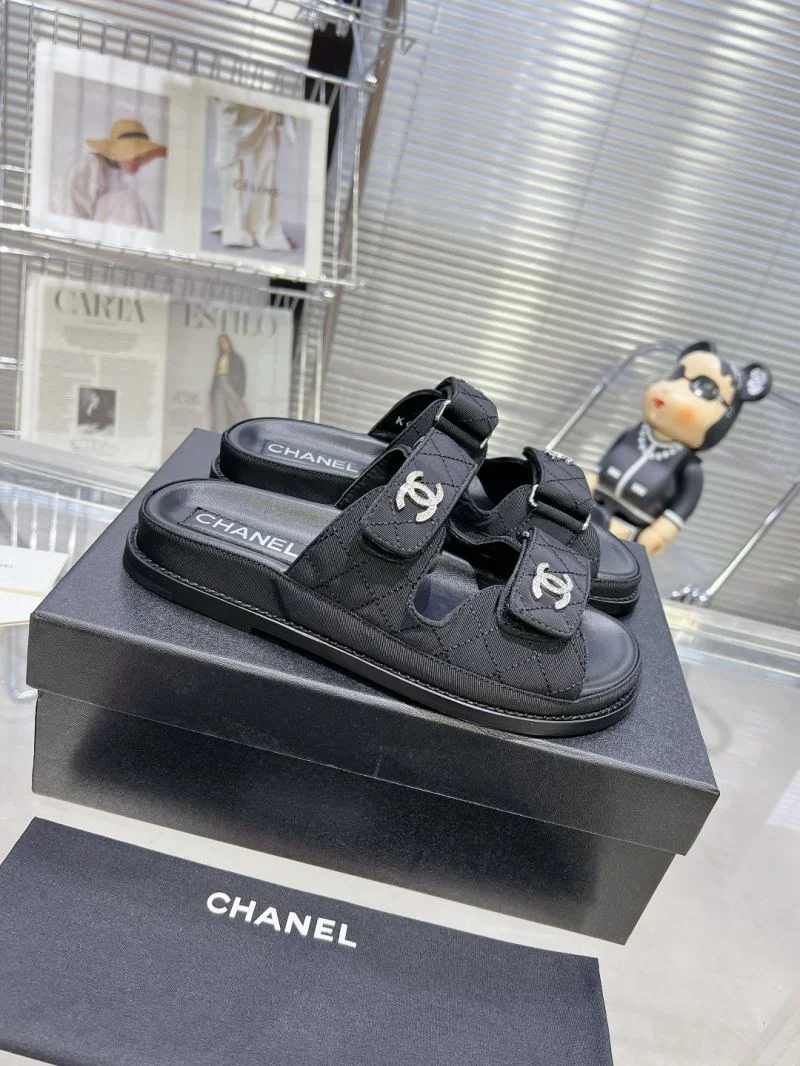 Chanel Slippers Neat 19601