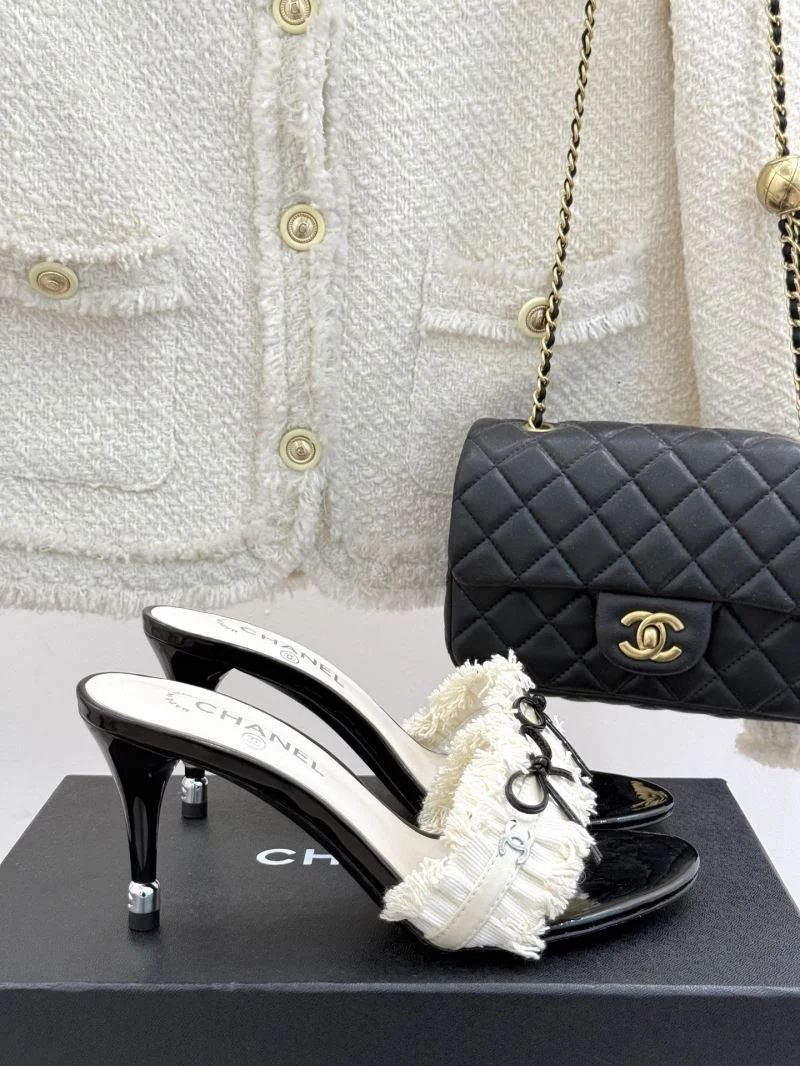 Chanel Slippers Unisex 18916