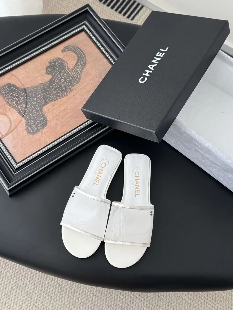 Chanel Slippers Attractive 18918