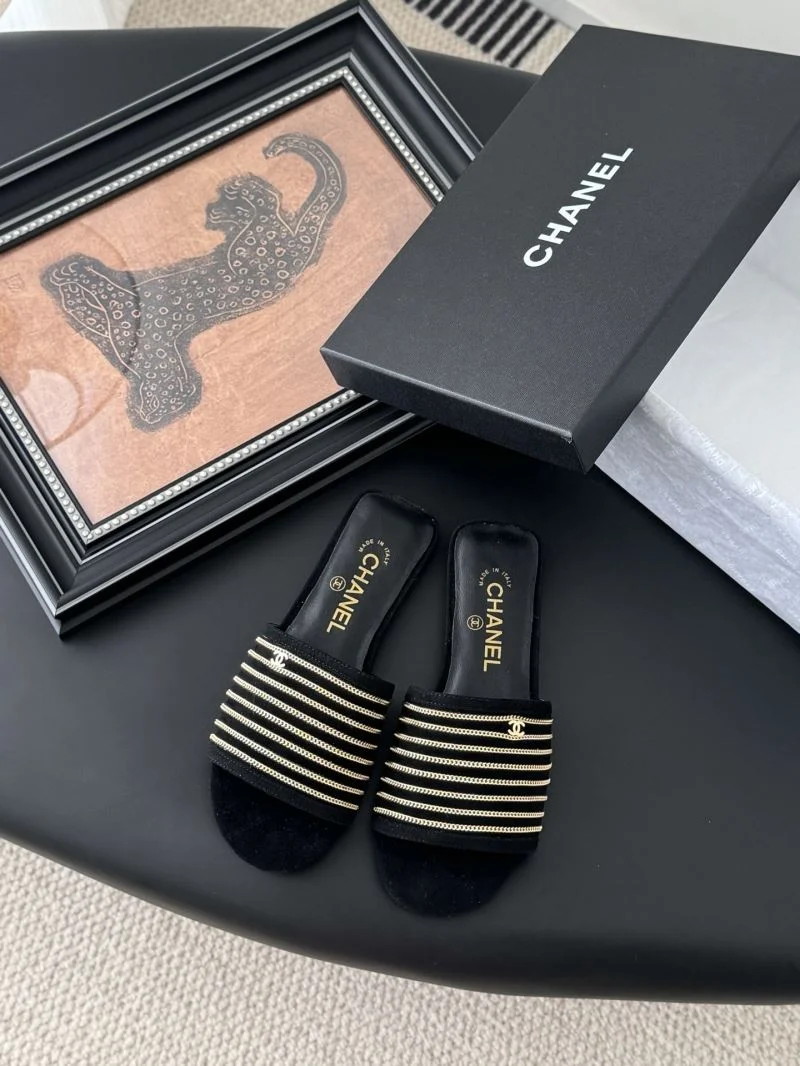 Durable Chanel Slippers 18907
