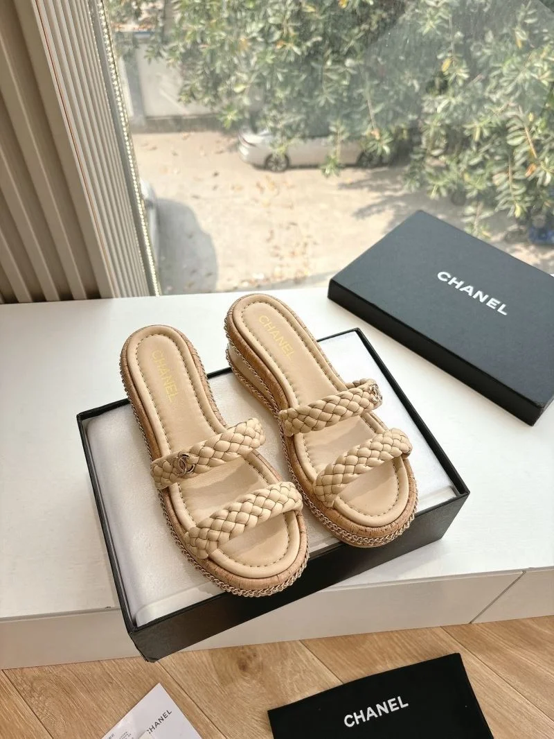 Durable Chanel Slippers 18886