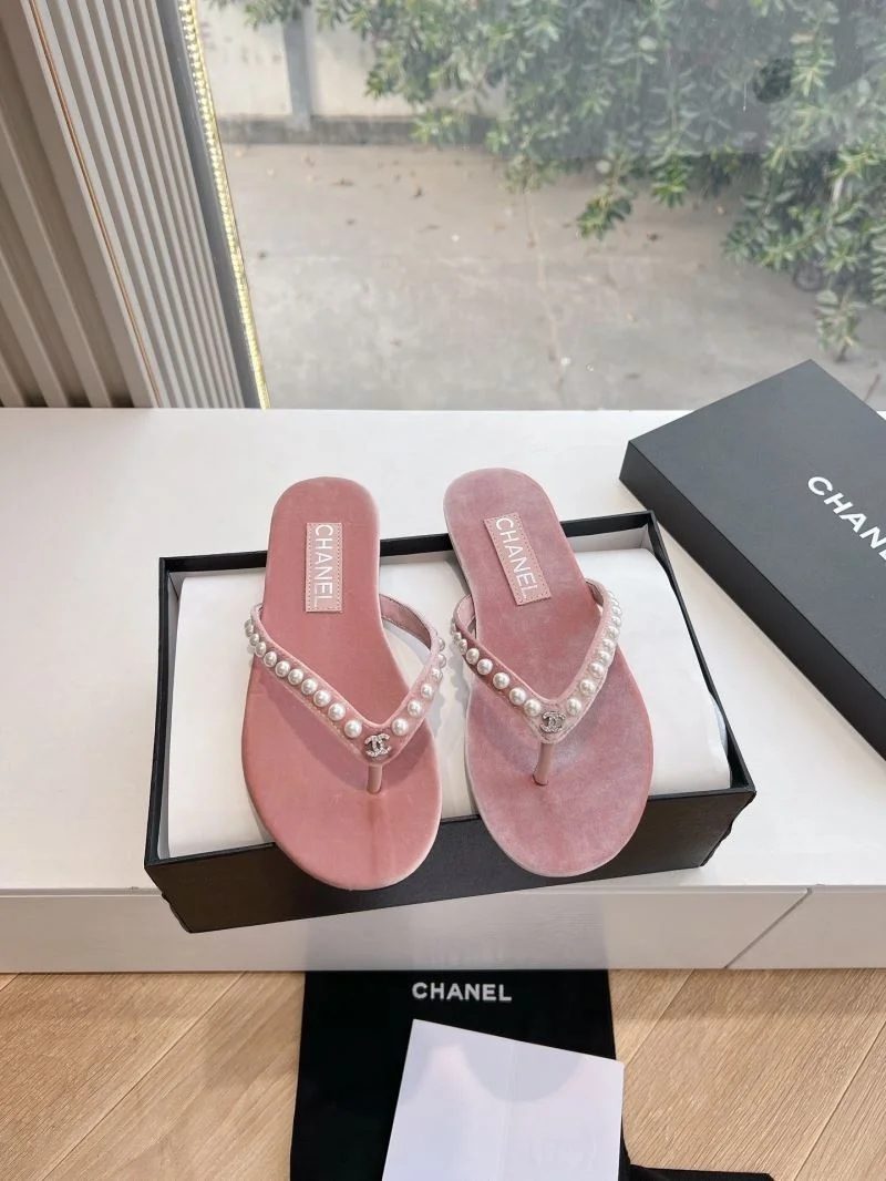 Supportive Chanel Slippers 18869