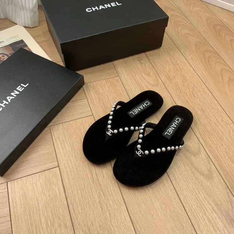 Chanel Slippers Stylish 18911