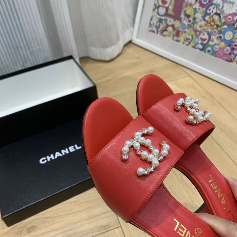 Chanel Slippers Versatile 18829