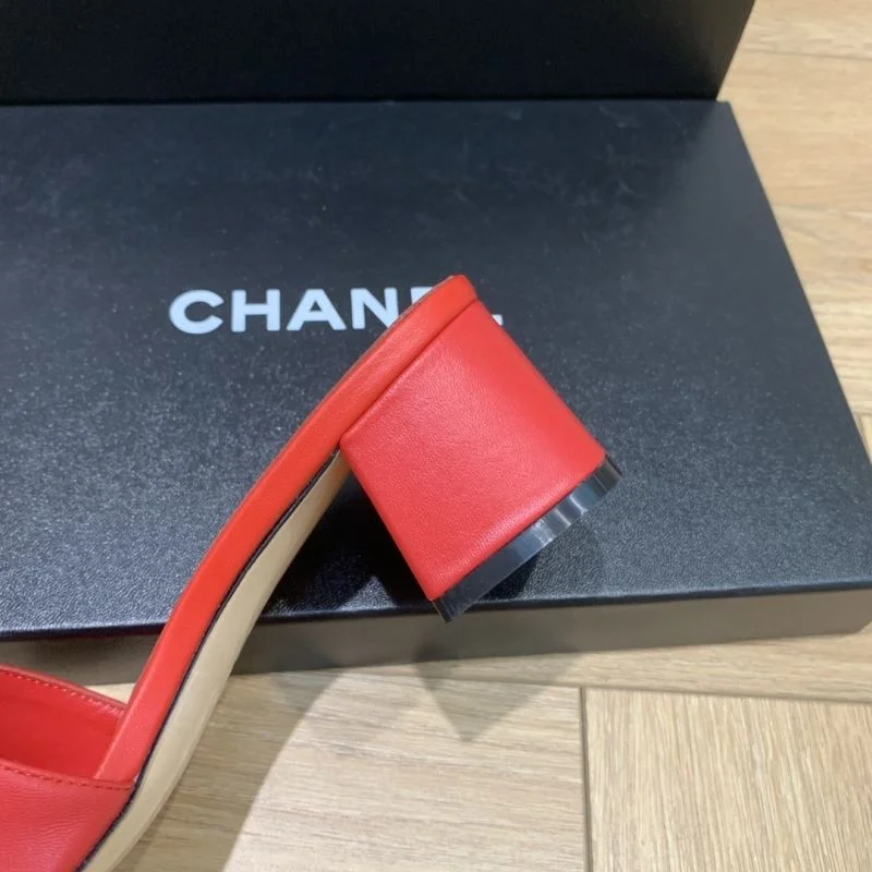 Chanel Slippers Versatile 18829