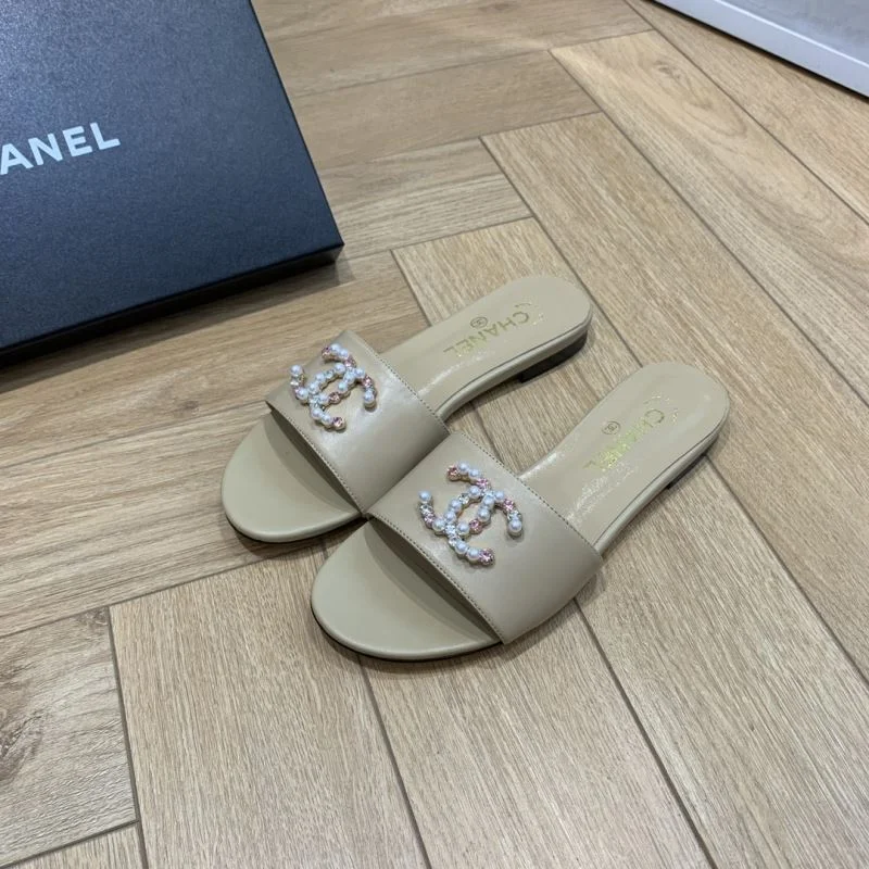 RelaxedFit Chanel Slippers 18833