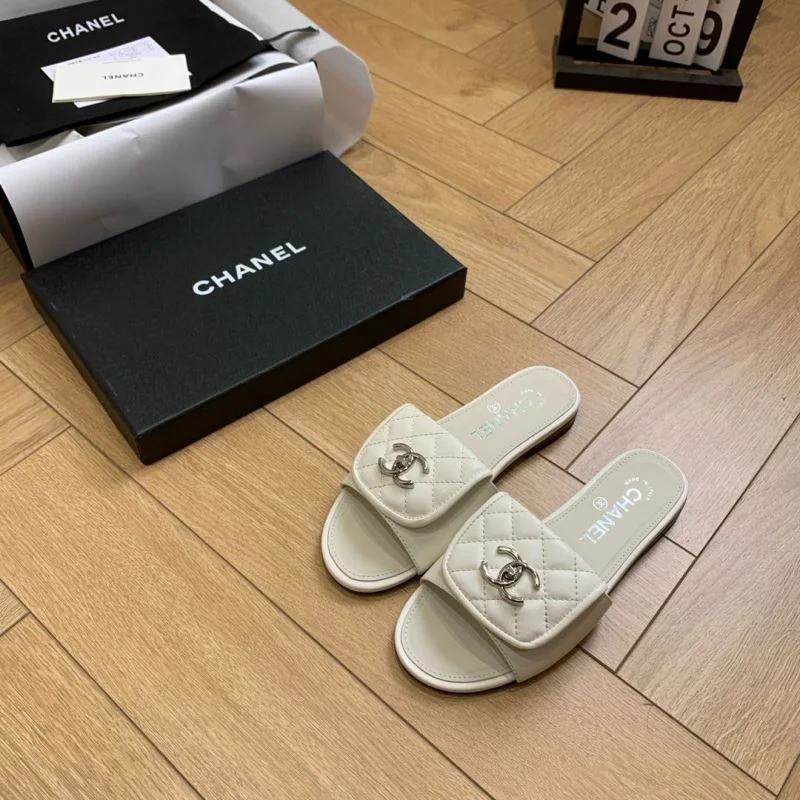 Chanel Slippers MoistureWicking 18803